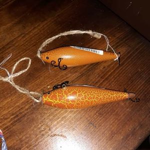 Set of 2 country fish hooks
